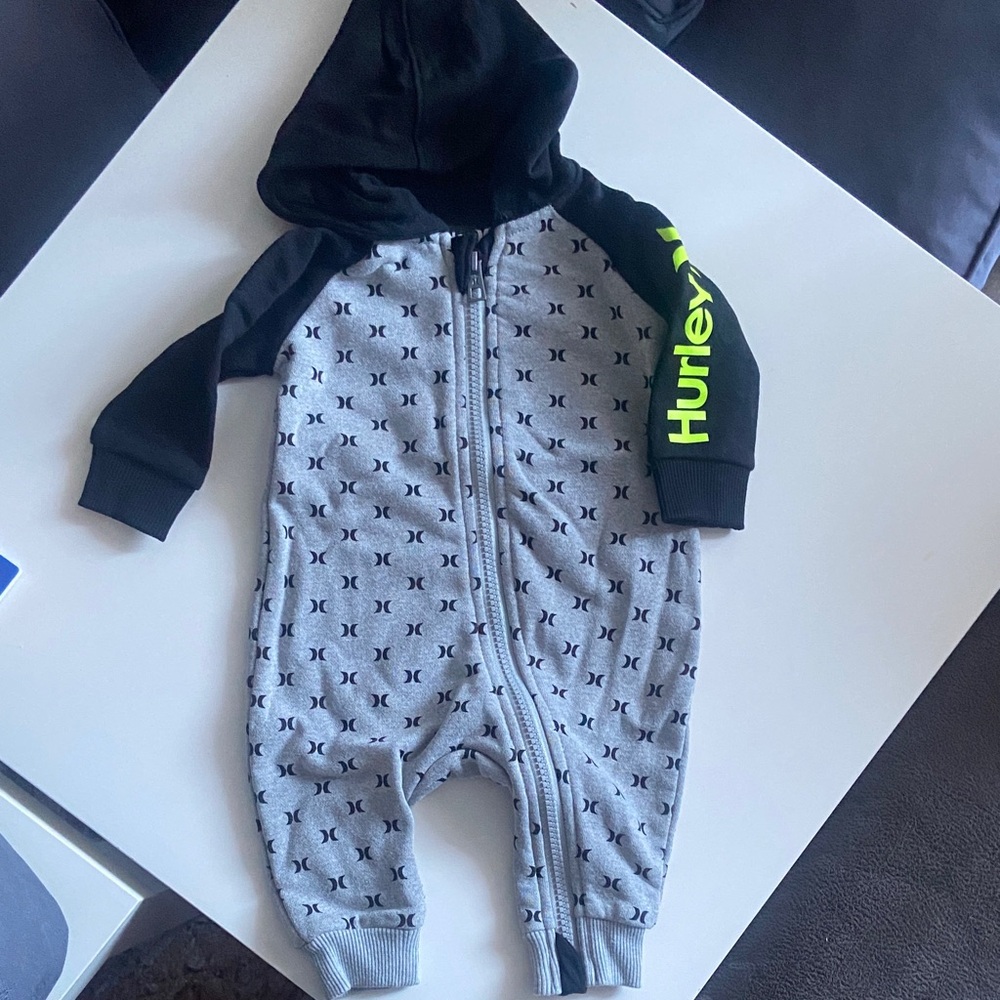Hurley Black and Gray Kids Footie with Neon Accent